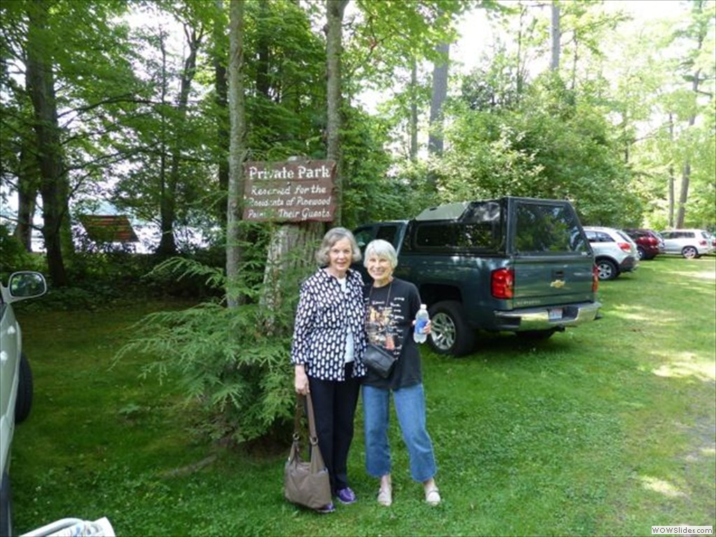002-Dorothy and Carol Nesman